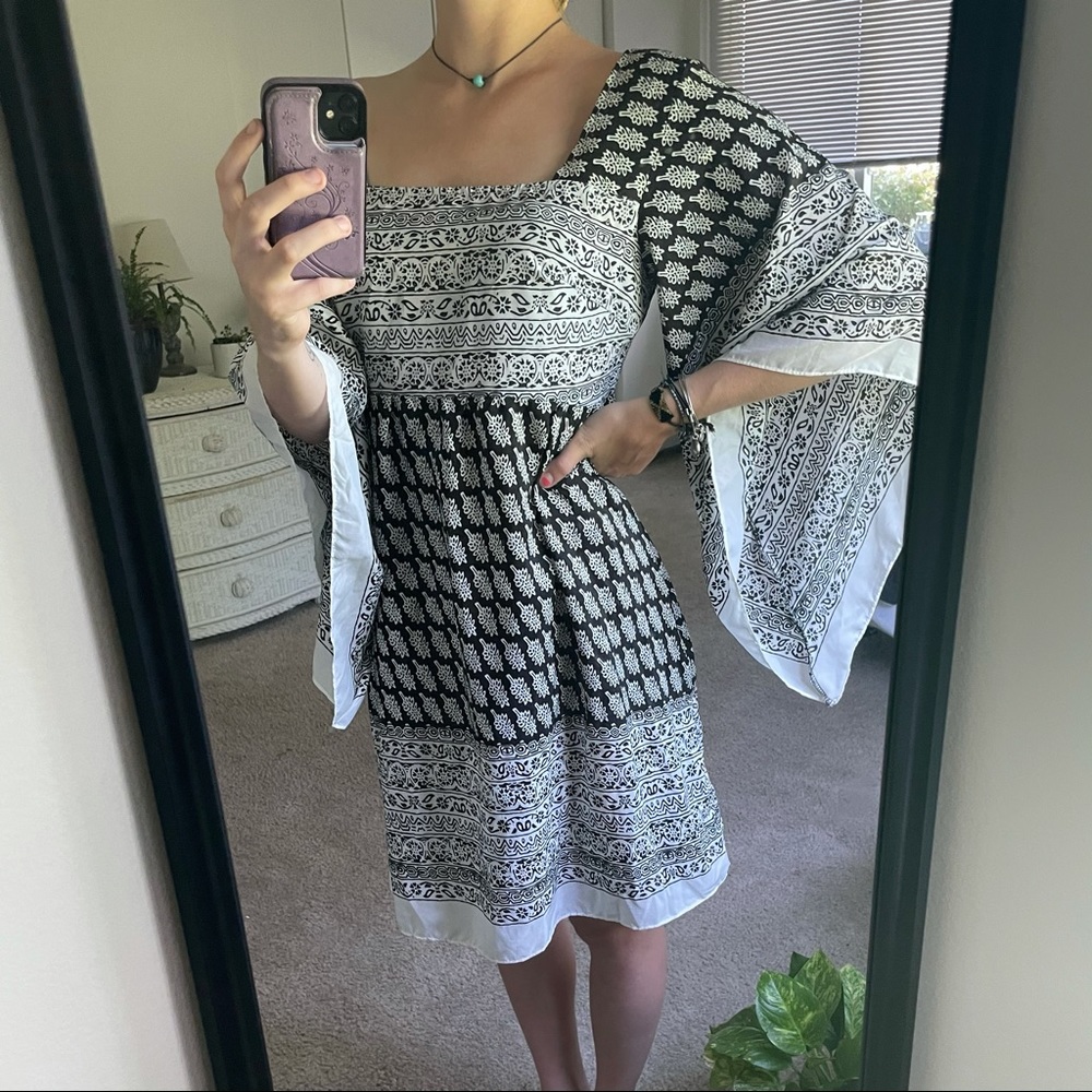 BLACK AND WHITE HANDMADE SMOCK DRESS